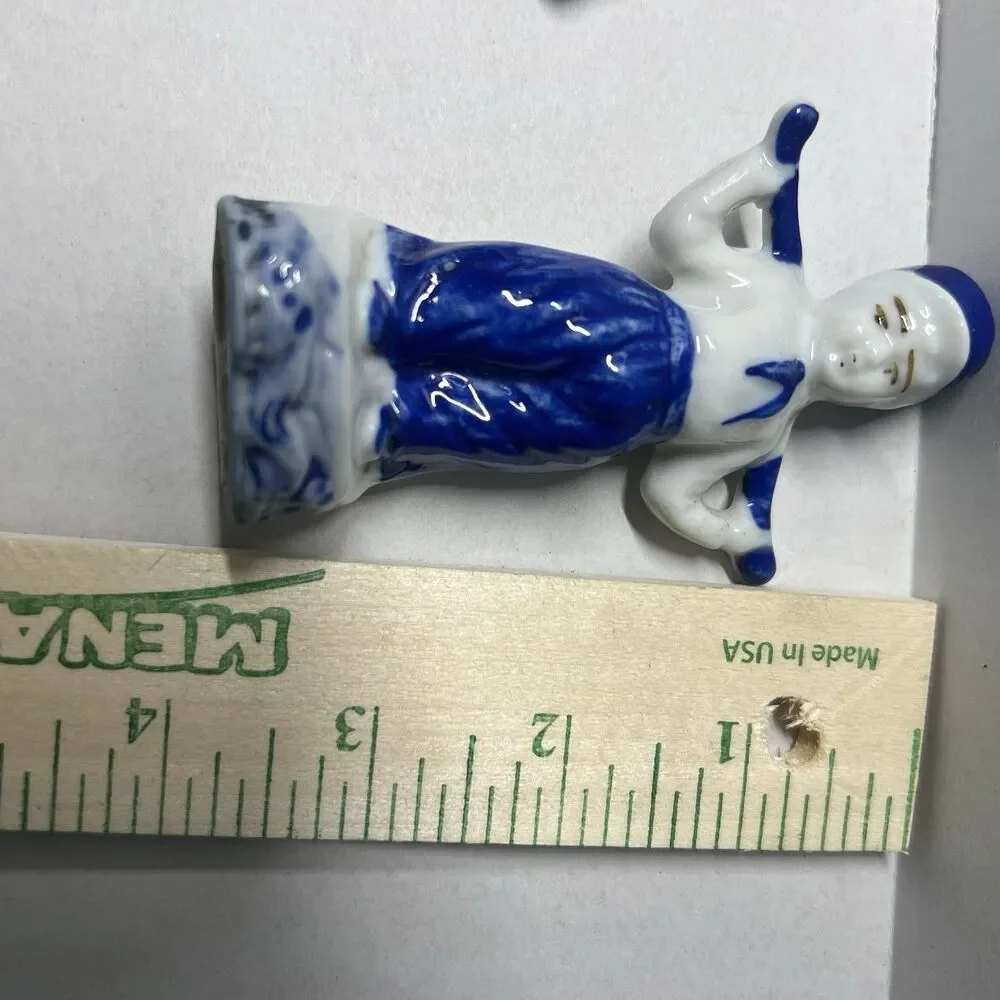 Unbranded vintage blue